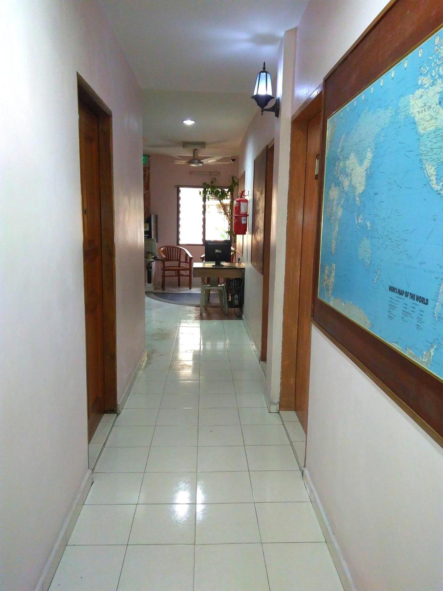 New Budget Inn Hotel Chukai Extérieur photo