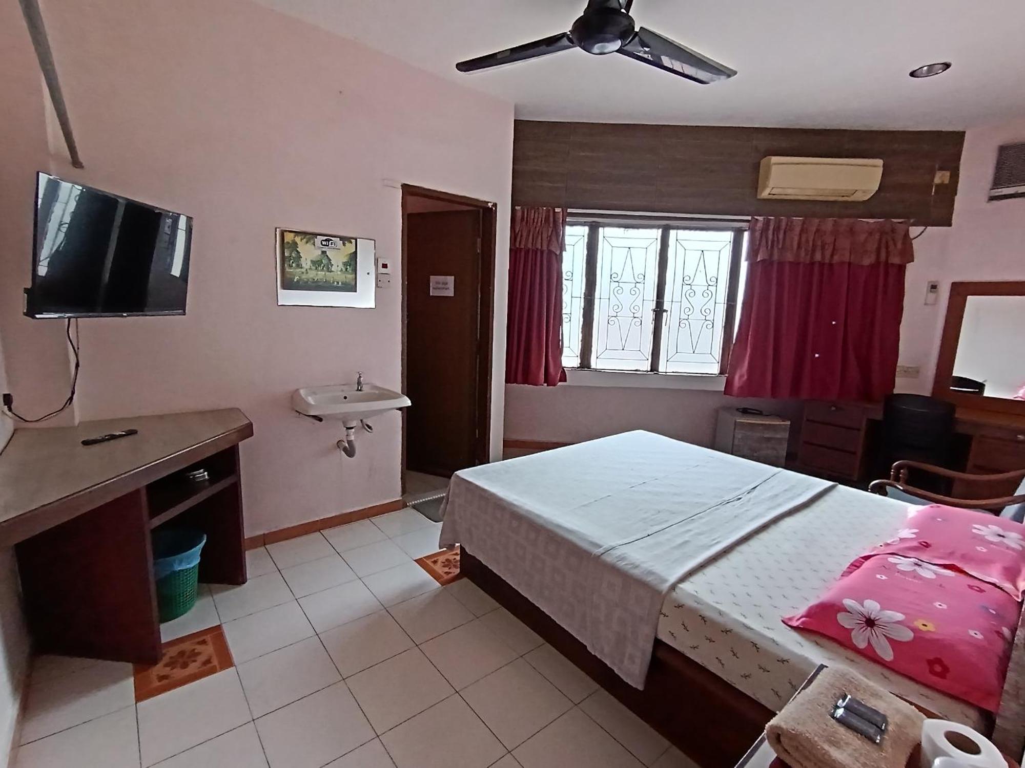 New Budget Inn Hotel Chukai Extérieur photo