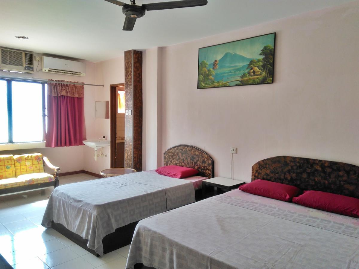 New Budget Inn Hotel Chukai Extérieur photo