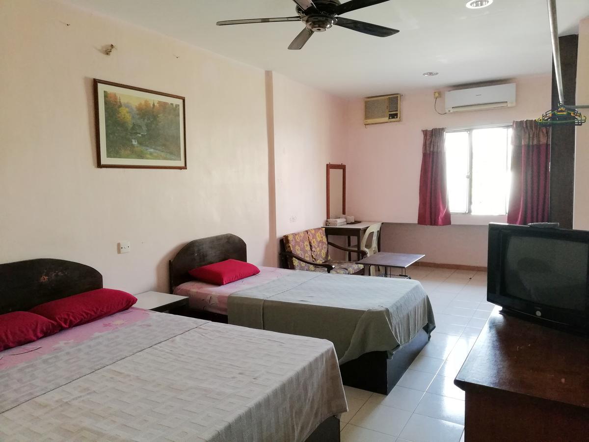 New Budget Inn Hotel Chukai Extérieur photo